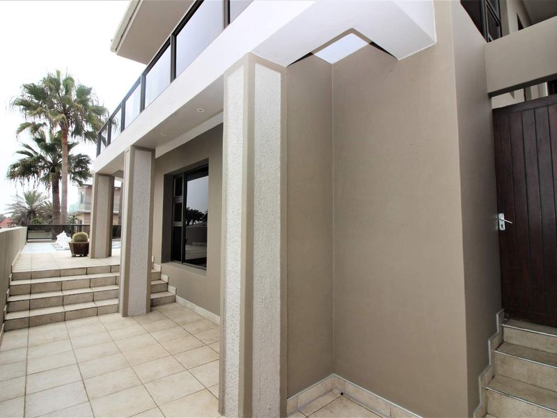 LUXURY SEA VIEW HOUSE FOR SALE IN CUL DE SAC - CENTRAL SWAKOPMUND - Photo 2