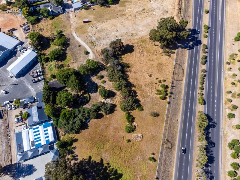 A Rare Opportunity to secure Prime Land in Constantia. - Photo 7