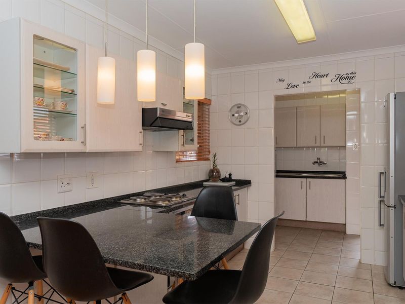 Spacious & Secure 3-Bedroom Townhouse in Edleen – Move-In Ready! - Photo 9