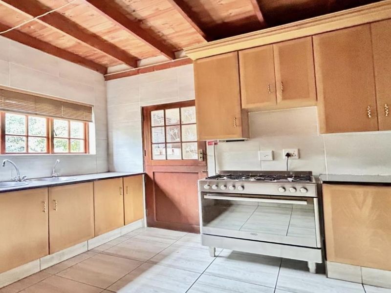 Prime location. Pure impact. - Photo 7