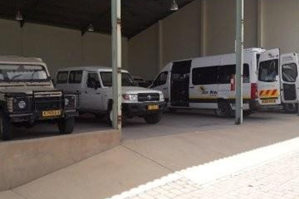 WAREHOUSE TO LET - LAFRENZ INDUSTRIAL. - Photo 5