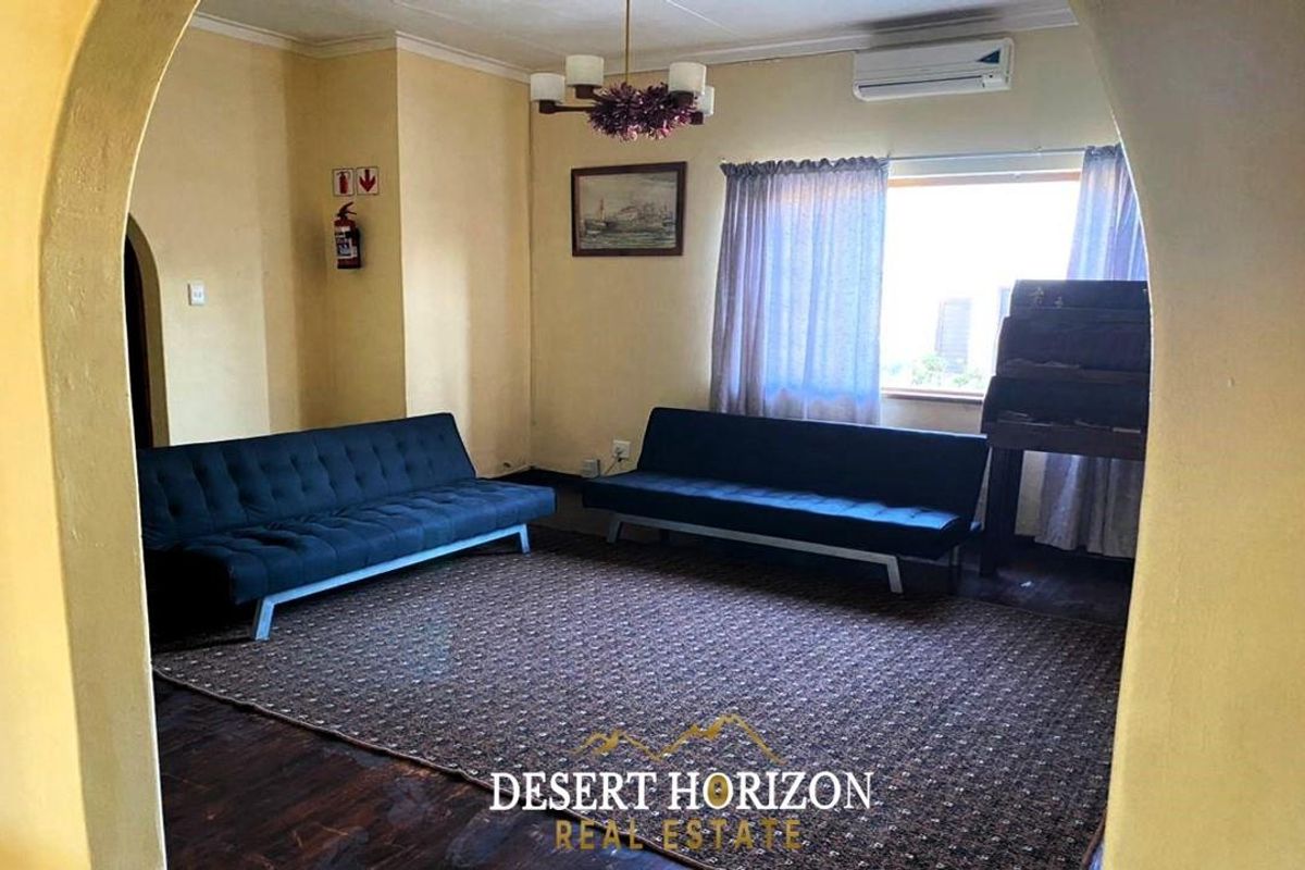 Walvisbay, Central | Backpackers house with licenses for sale - Photo 5