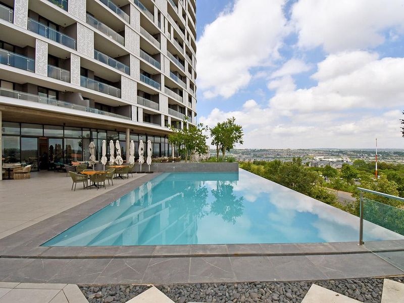 Fully furnished one bedroom, executive apartment for rent at Ellipse - Photo 1
