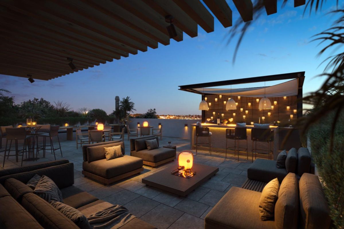 DISCOVER THE EXQUISITE ELEGANCE OF EQ RESIDENCES IN POINTE AUX CANONNIERS - Photo 2