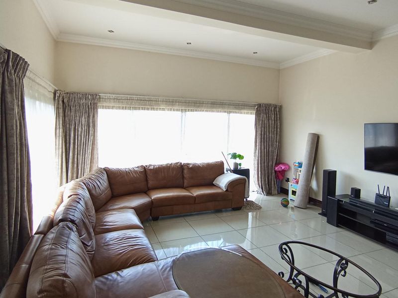 BLUE VALLEY GOLF AND COUNTRY ESTATE - Photo 4