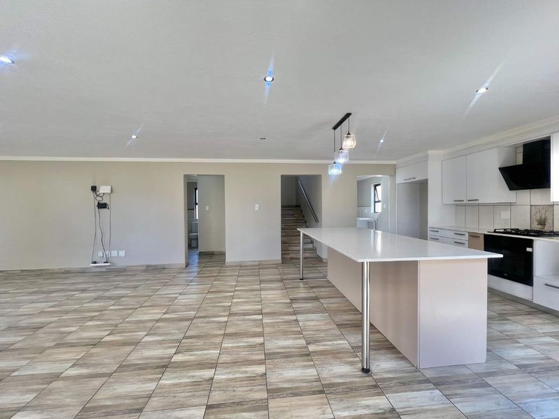 Modern Comfort Meets Estate Living – Spacious Corner Stand Home For sale - Photo 4