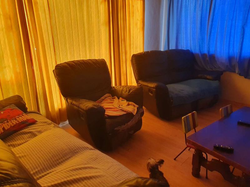 Family Home close to Duneside School and Dunes Mall - Photo 4