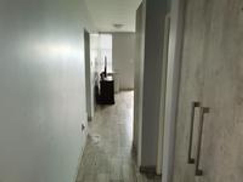 Pet-friendly paradise: Secure ground floor unit - Photo 9