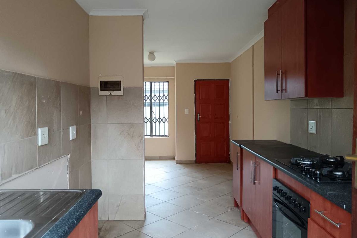 Panhandle home situated in Theresapark - Photo 4