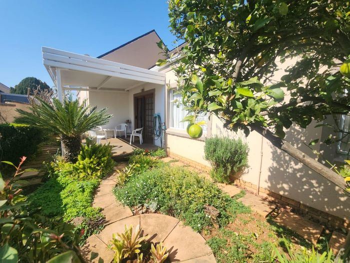 Property #2404698, Retirement Village For Sale in Annlin