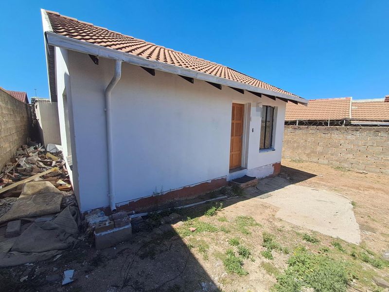 2 bedroom House in Motsu - Photo 3