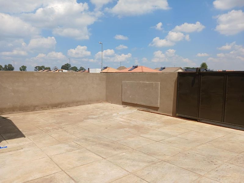 EXCLUSIVE | MODERN FAMILY HOME IN WINDMILL PARK – ACT FAST This is a rare opportunity to own a well-positioned, modern home in the sought-after suburb - Photo 4