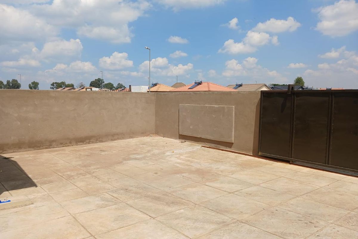 EXCLUSIVE | MODERN FAMILY HOME IN WINDMILL PARK – ACT FAST This is a rare opportunity to own a well-positioned, modern home in the sought-after suburb - Photo 4