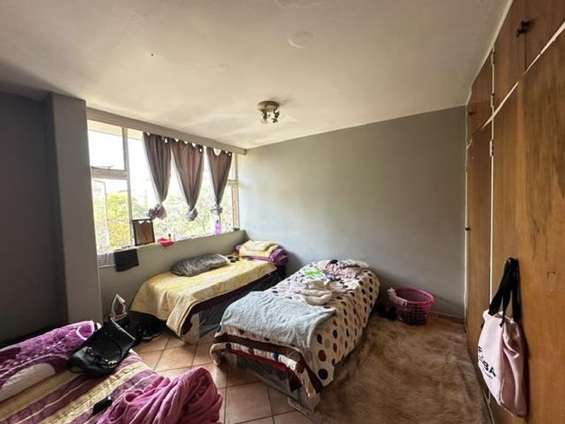 Investment Opportunity in the Heart of Sunnyside! - Photo 4