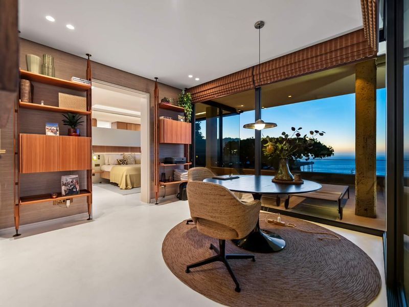 A Distinguished Coastal Residence With Elevated Architectural Presence - Photo 4