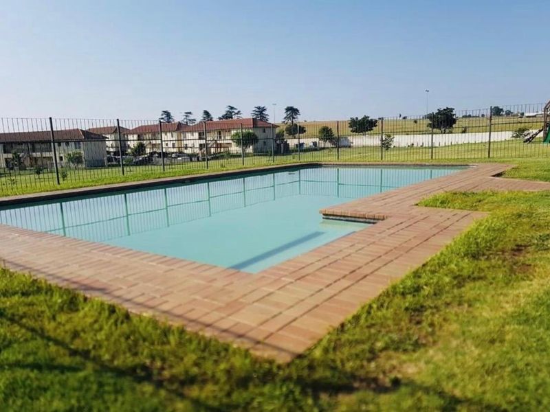 2 bedroom home for sale in parkrand - Photo 2