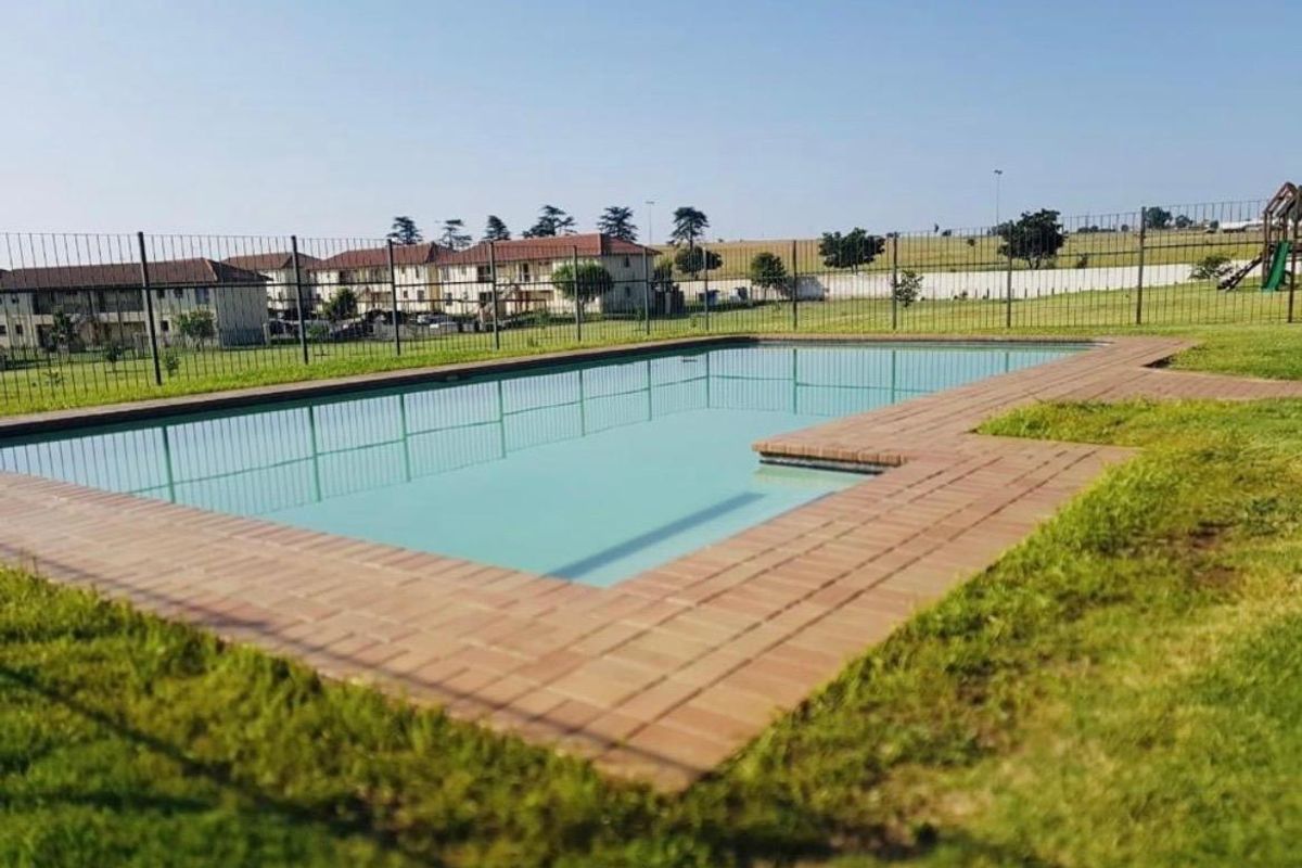 2 bedroom home for sale in parkrand - Photo 2