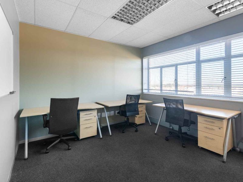 Discover many ways to work your way in Regus Port Elizabeth. - Photo 6