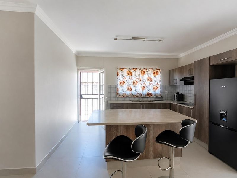 FOR SALE - PRIME BLOCK OF FLATS INVESTMENT OPPORTUNITY IN ,TSUMEB, NAMIBIA - Photo 6