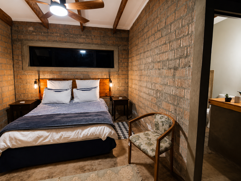The Home Everyone Will Be Talking About - Photo 6