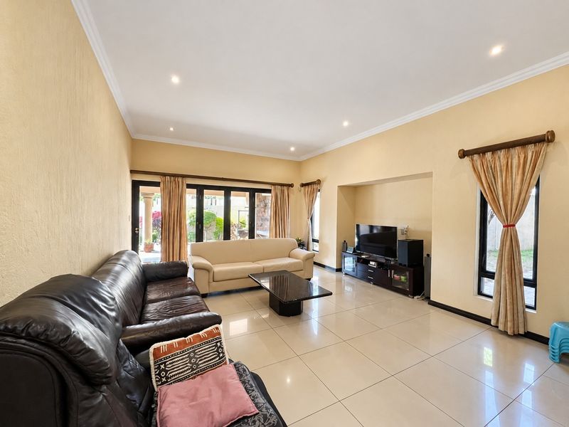 An Exceptional Family Residence Offering Space, Elegance and Outstanding Value - Photo 3