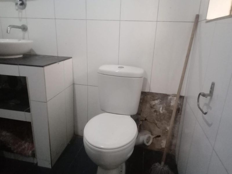 Two Bedroom For Sale In Durban Central - Photo 9
