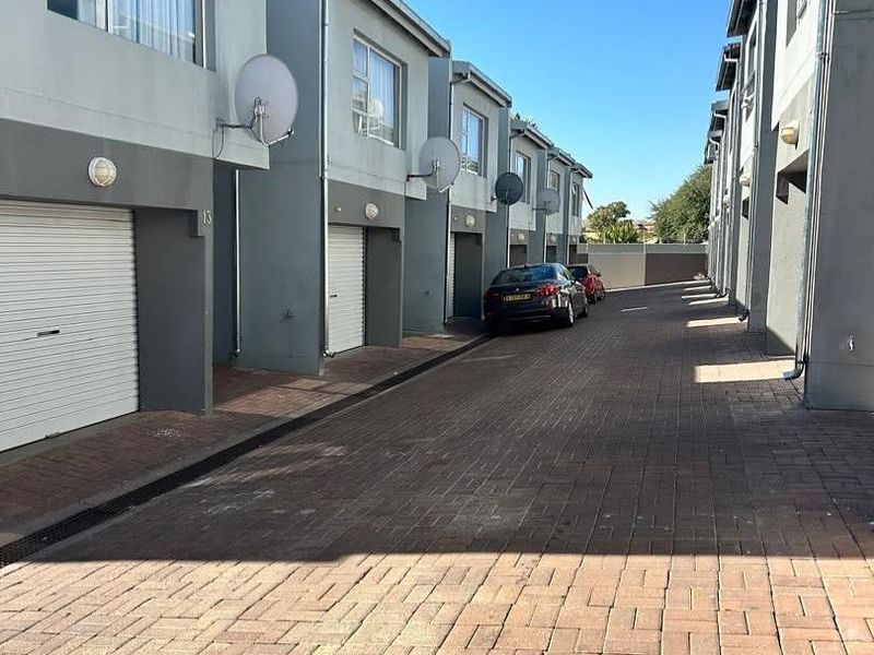 Klein Windhoek- For Sale- N$1 470 000 - Photo 2