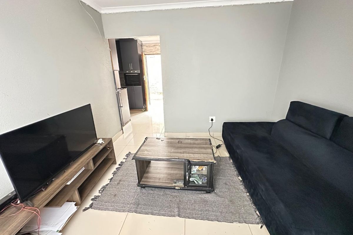 2-Bedroom House for Rent – Lotus Gardens Ext 2 - Photo 5