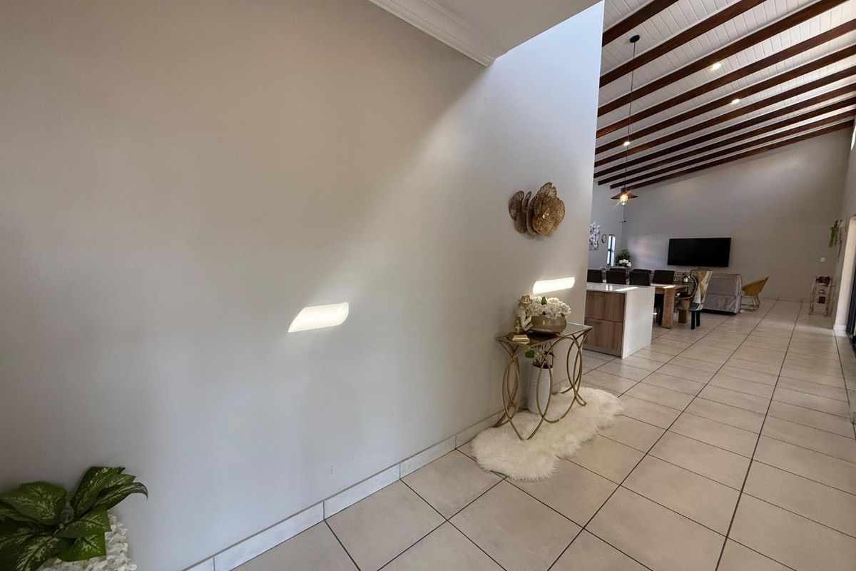 Immaculate Single-Level Home on a Prime Corner Stand - Photo 4