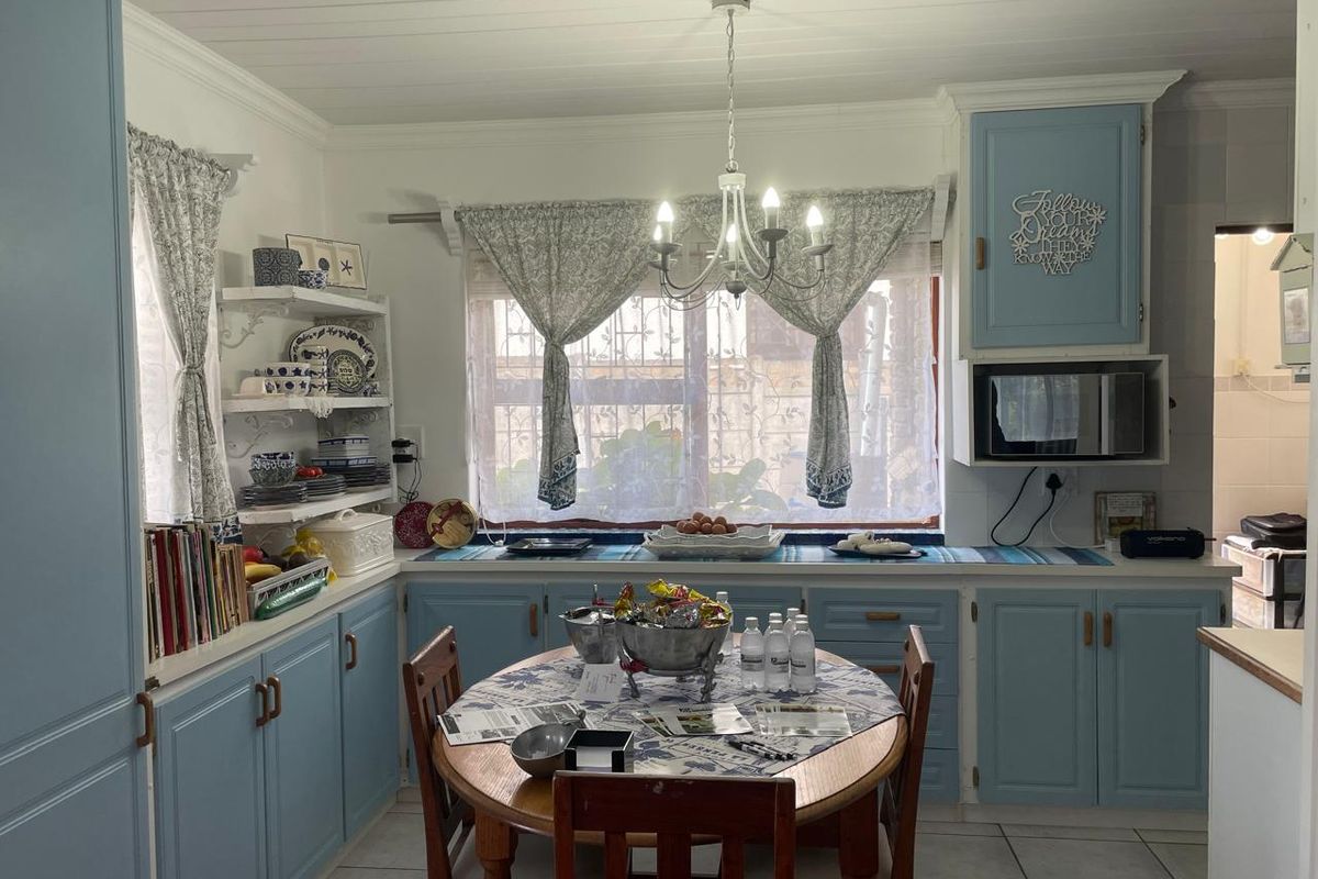 Cottage Style Charm - Photo 5