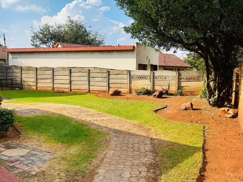 3 bedroom home for rent - Photo 2