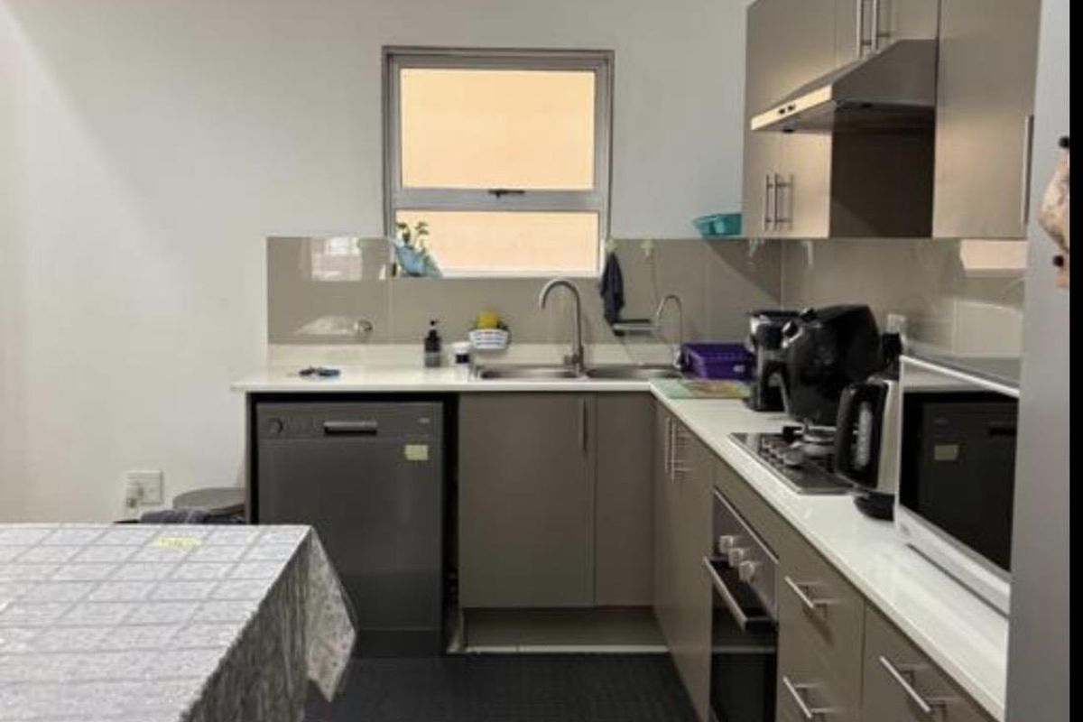 Modern 3-Bedroom Townhouse in Pine Grove – Ferndale - Photo 2