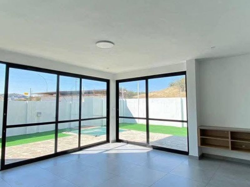 To Let Furnished or Unfurnished - Photo 1