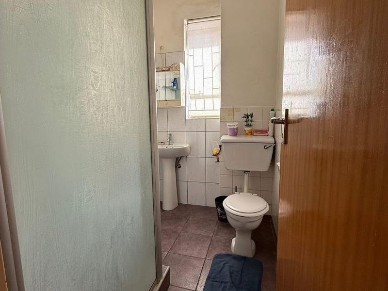 Klein Windhoek- For Sale- N$690 000 - Photo 3