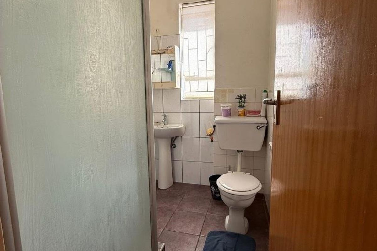 Klein Windhoek- For Sale- N$690 000 - Photo 3