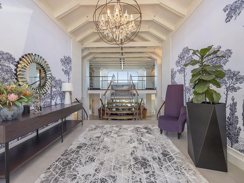 Luxurious Coastal Masterpiece with Panoramic Sea Views - Photo 6