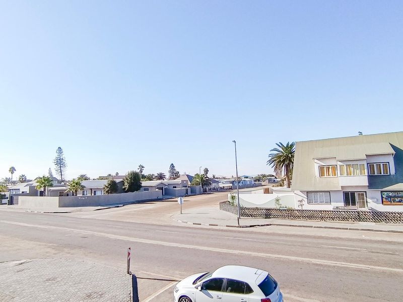 1 Bedroom Apartment, Swakopmund Central - Photo 9