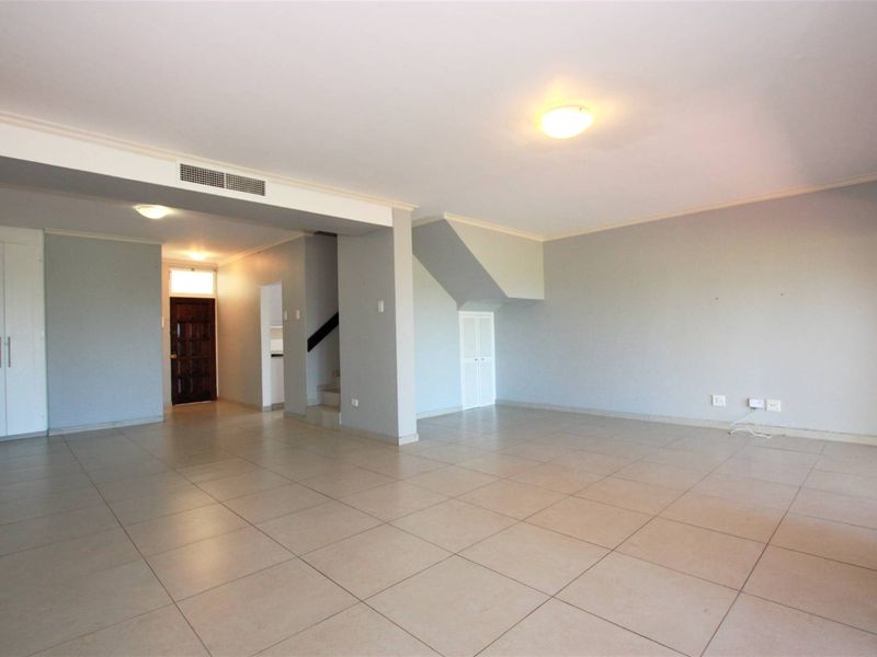 Hendra Estates - Stunning Duplex For Rent In Umhlanga Rocks - Photo 6