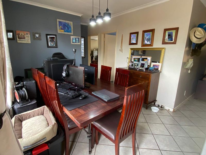 2 Bedroom Townhouse for sale in Highveld. - Photo 3