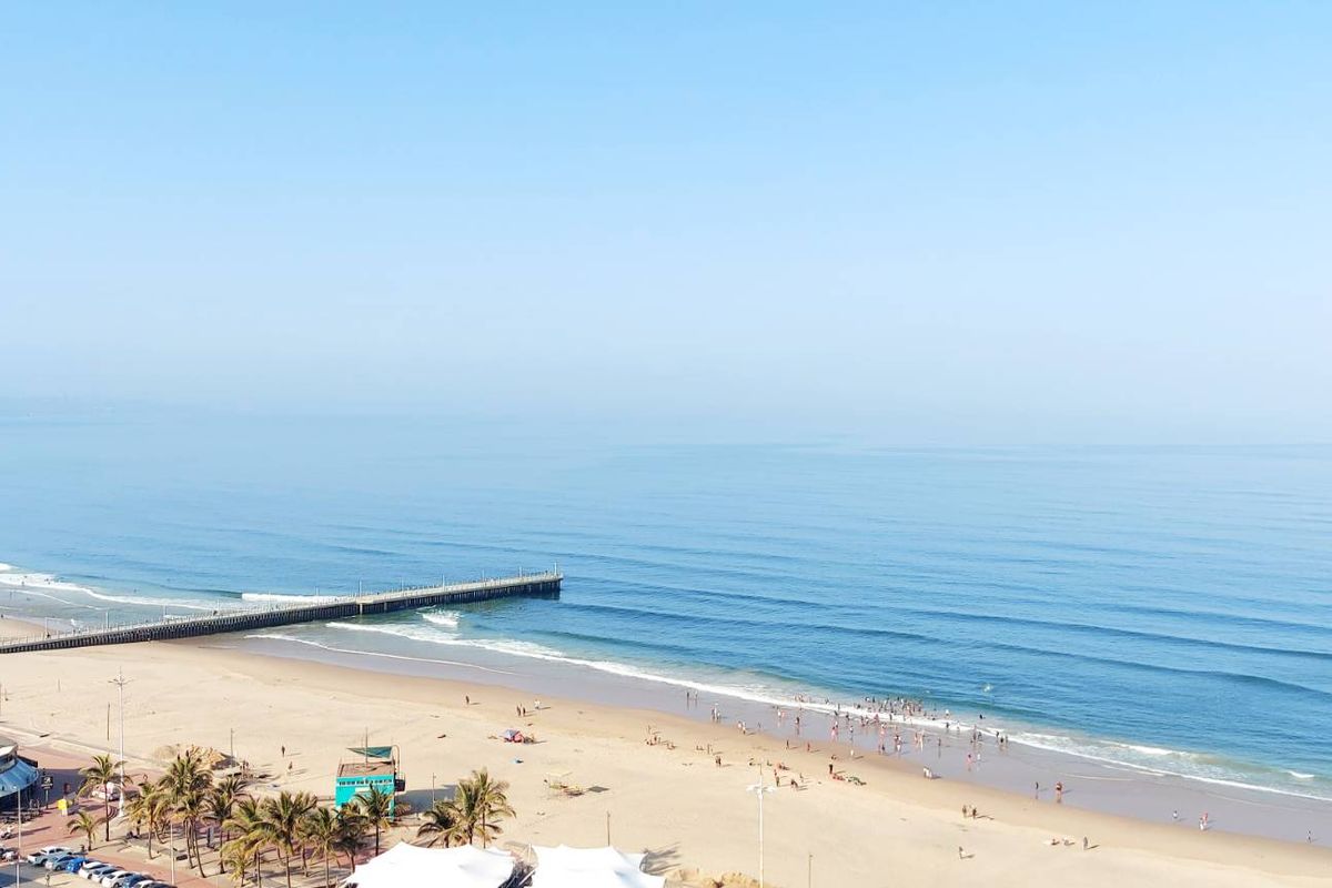 **Exquisite Sectional Title Apartment in Prime North Beach Location** - Photo 2