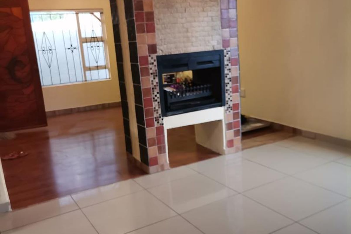 3 BEDROOMS HOUSE FOR SALE - Photo 2
