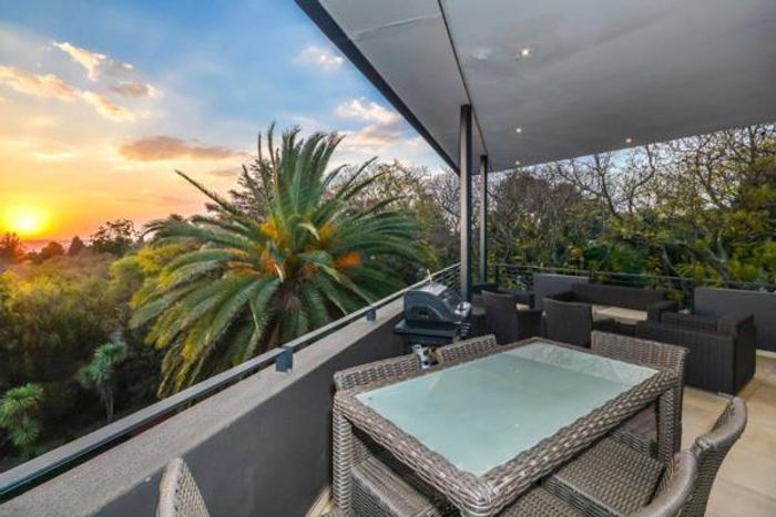 Property #2506777, Penthouse For Sale in Rosebank