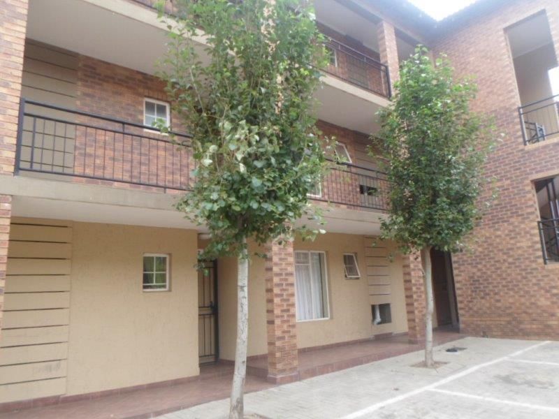 2 BEDROOM FLAT TO RENT IN KOSMOSDAL - Photo 3