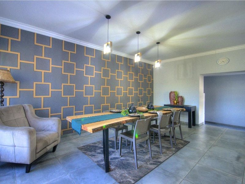 Upmarket living in Prime Brackenhurst- Can be split into 2 dwellings - Photo 7