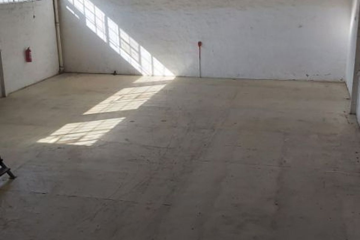 Warehouse/workshop to let in Sidwell. - Photo 2