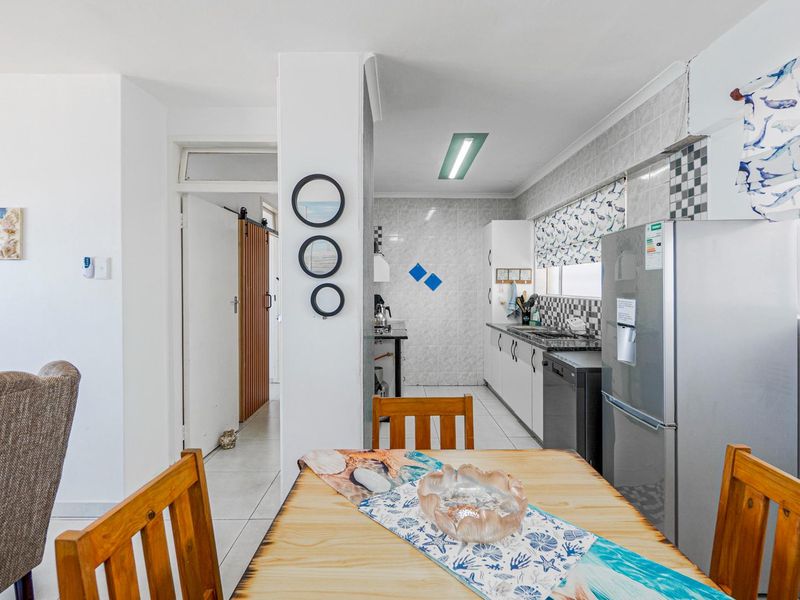 On the beach furnished unit - Photo 6