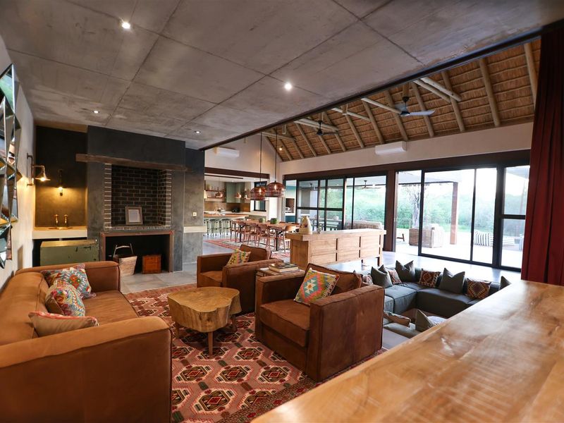 Bush Villa to rent in Zandspruit Bush & Aero Estate, Hoedspruit - Photo 10