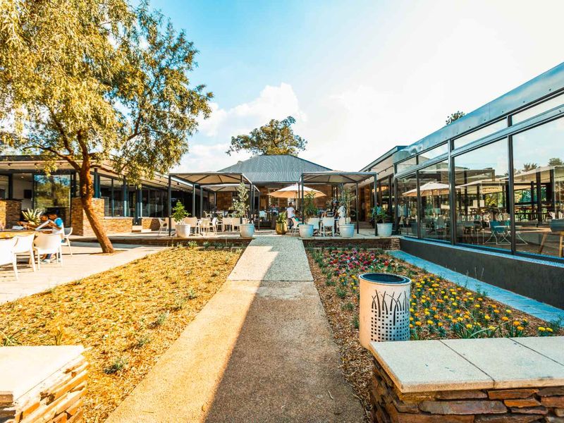 Experience the Best of Both Worlds: Nature & Design! - Photo 5