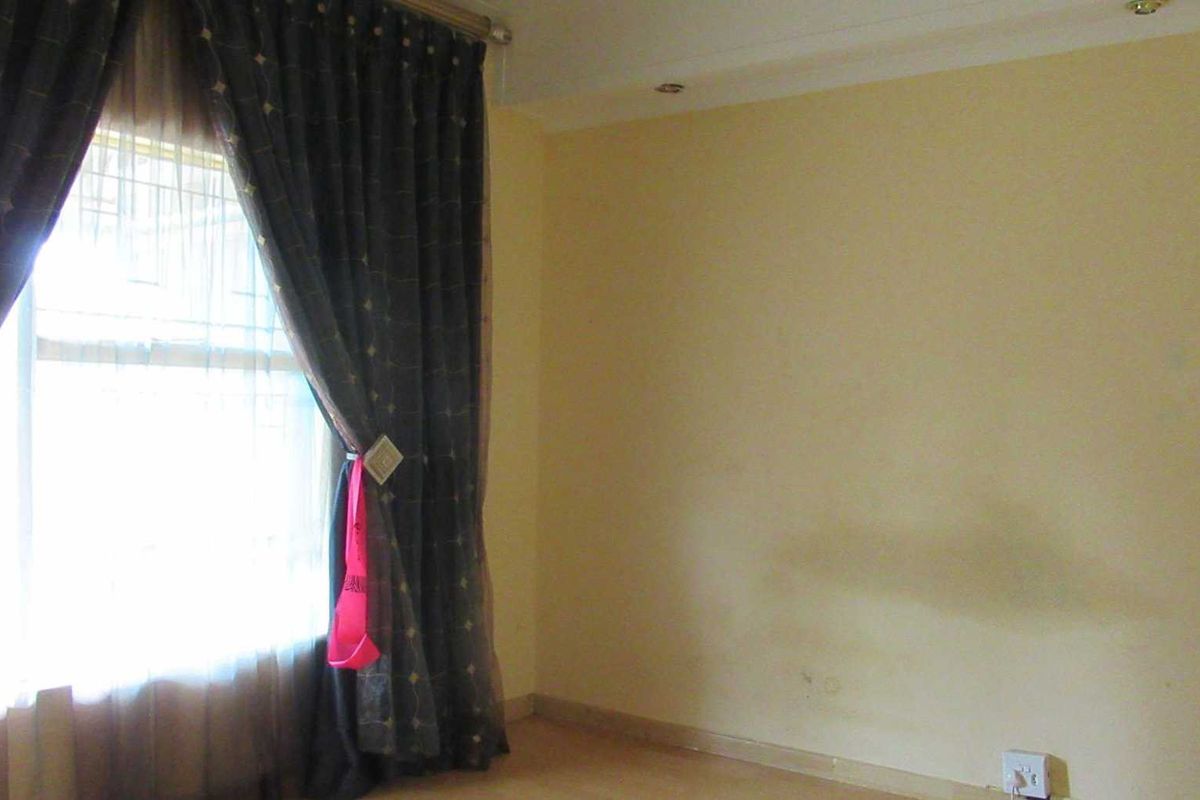 Home with great potential awaits you - Photo 5