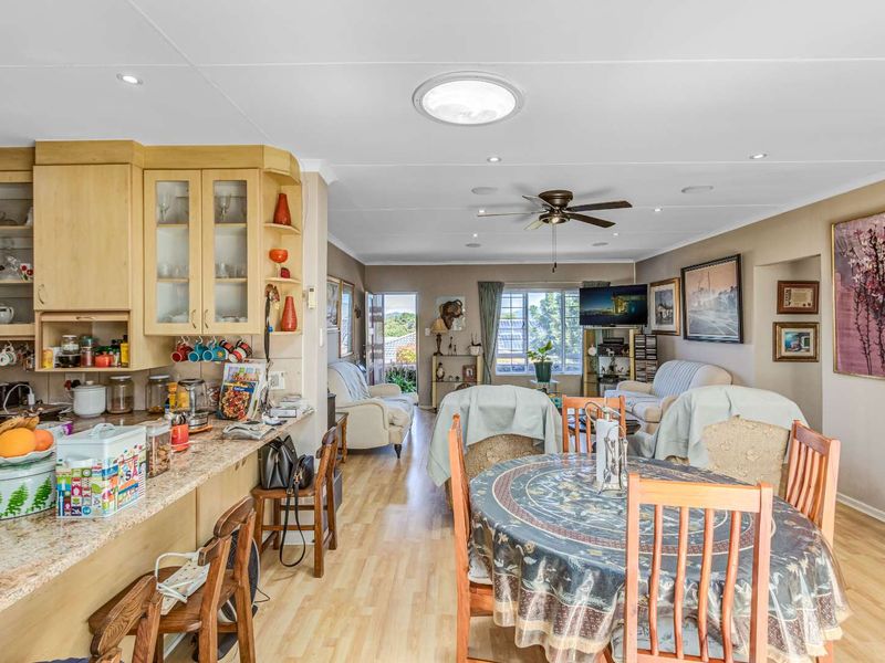 Peaceful Estate Living – 3-Bedroom, 2-Bathroom Home with Double Garage - Photo 8